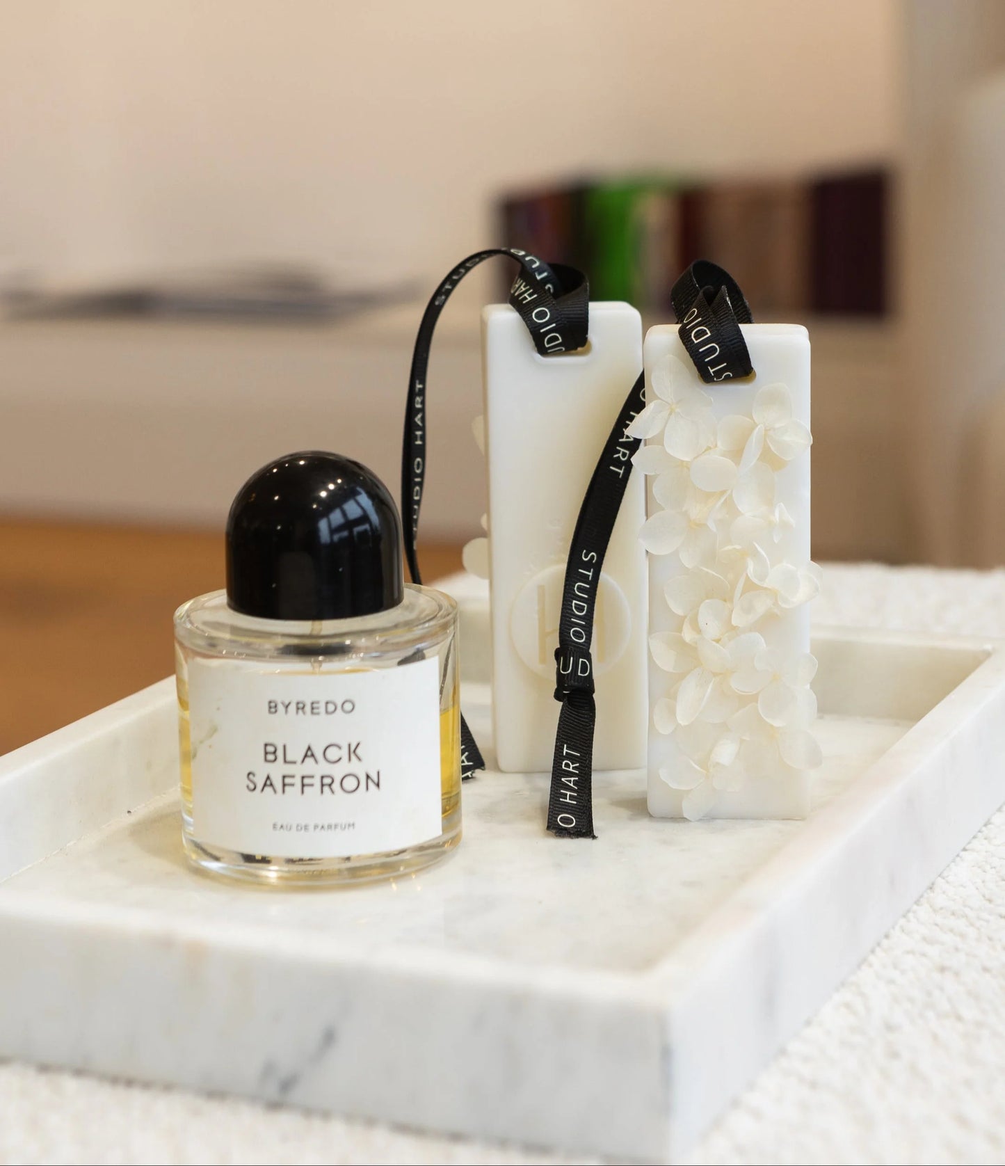 Burnt Cashmere Double Wax Tab