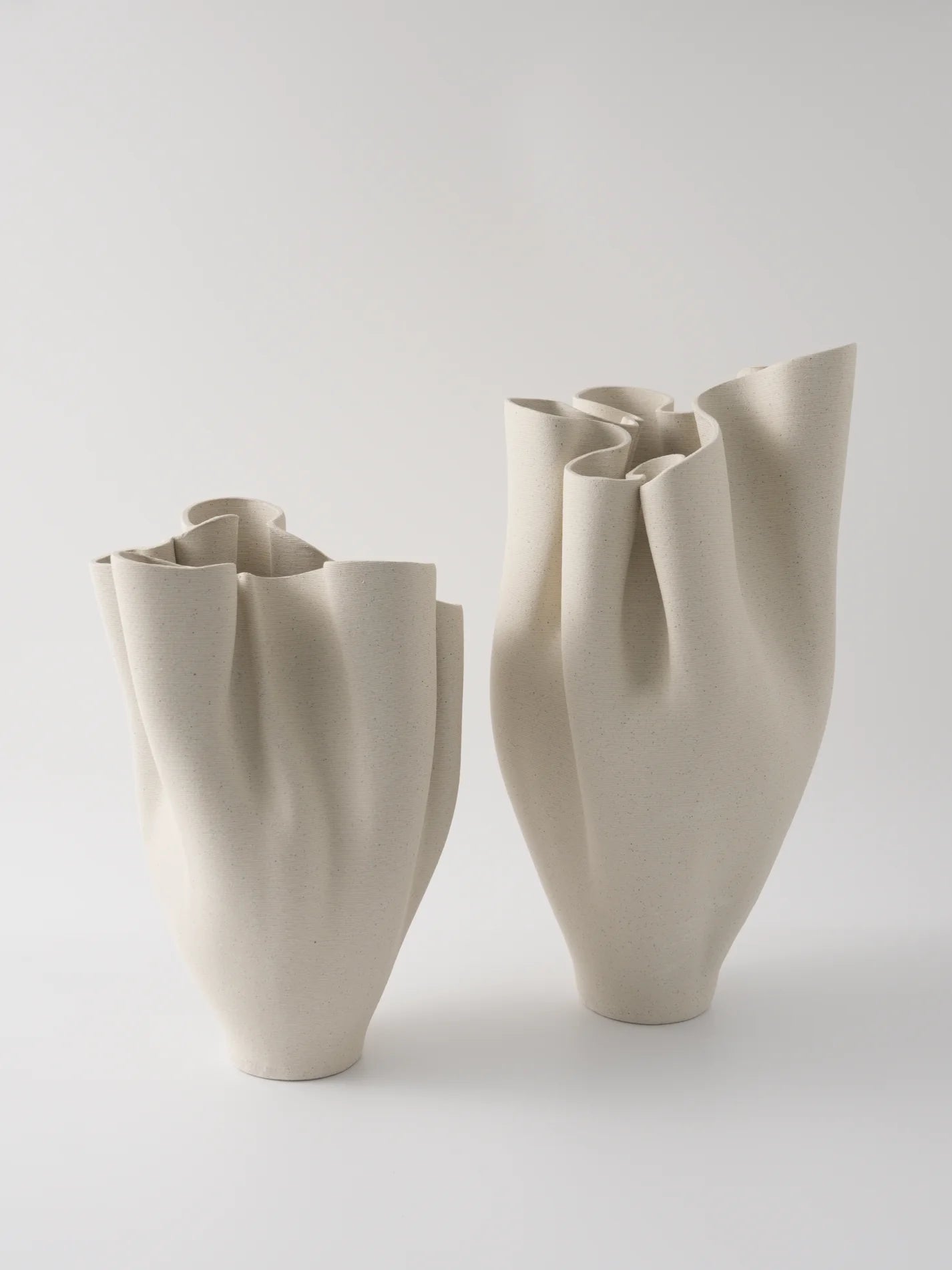 Walker Vase Large- Off White
