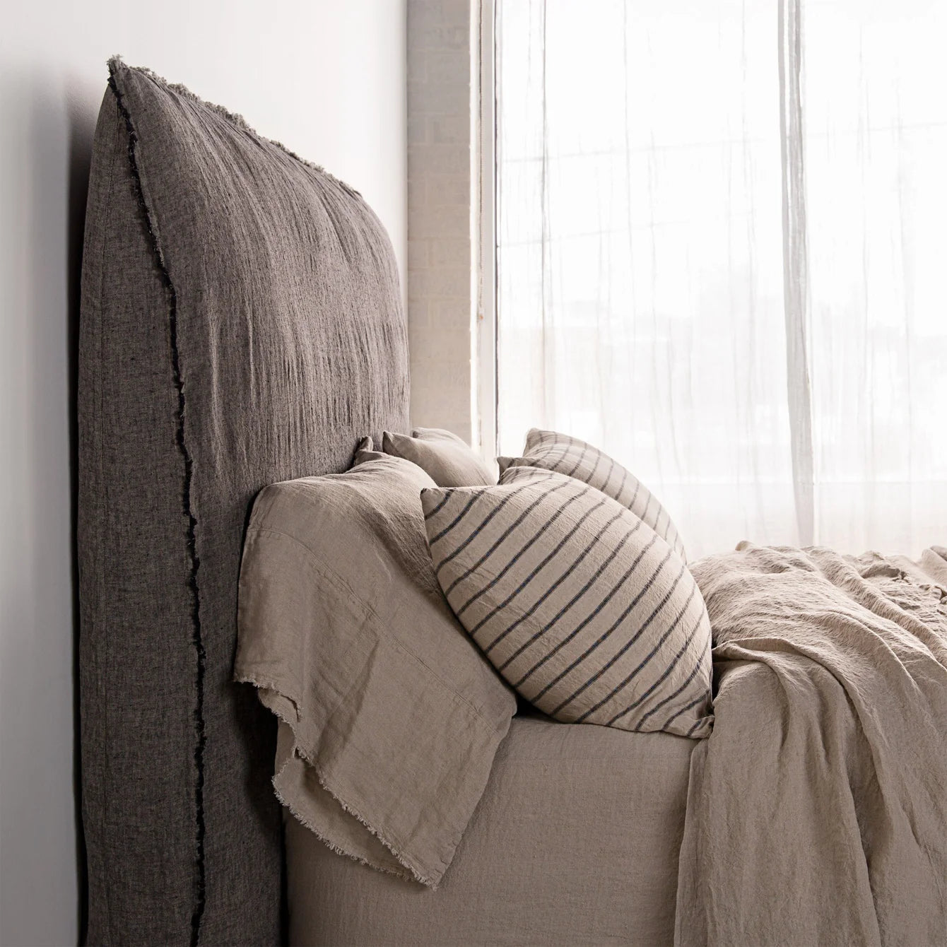 Flocca Long Linen Pillowcase 50 x 70 cm