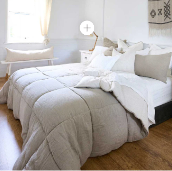 Reversible Natural Pinstripe Quilt  270x270 cm