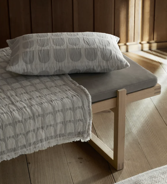KRISTINA DAM | Arch Cushion | Off White/Beige