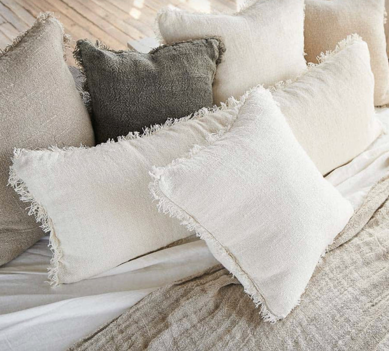 Eadie Bedouin Long Lumbar - Ivory (with inner)